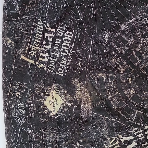 Harry Potter Marauder's Map Infinity Fashion Scarf I Solemnly Swear. - Picture 6 of 8